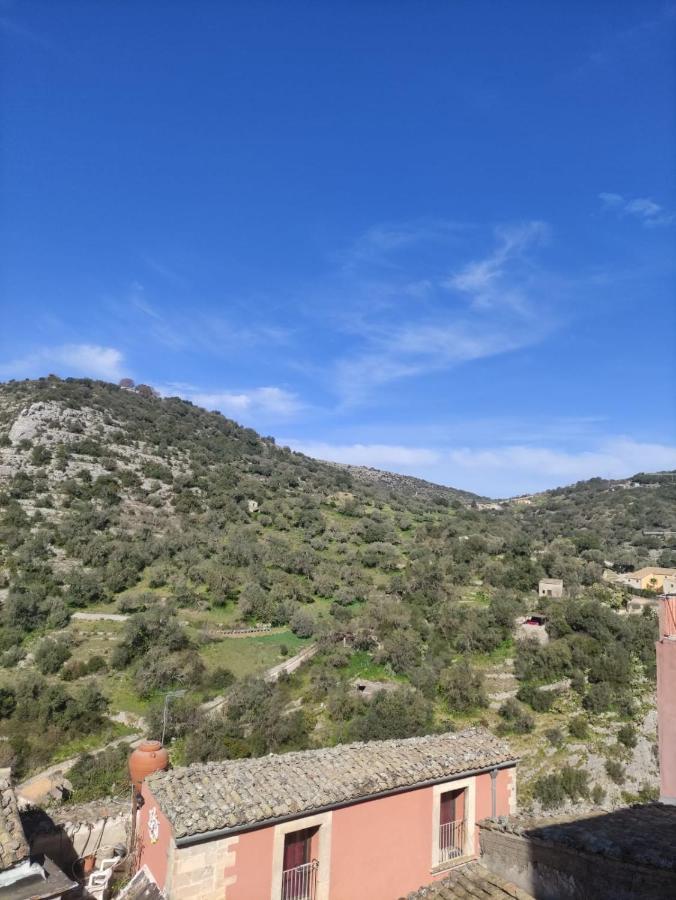 Casa Vacanze A Truatura ラグーザ エクステリア 写真